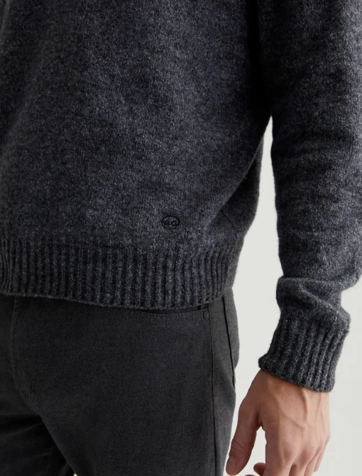 Cason Hoodie