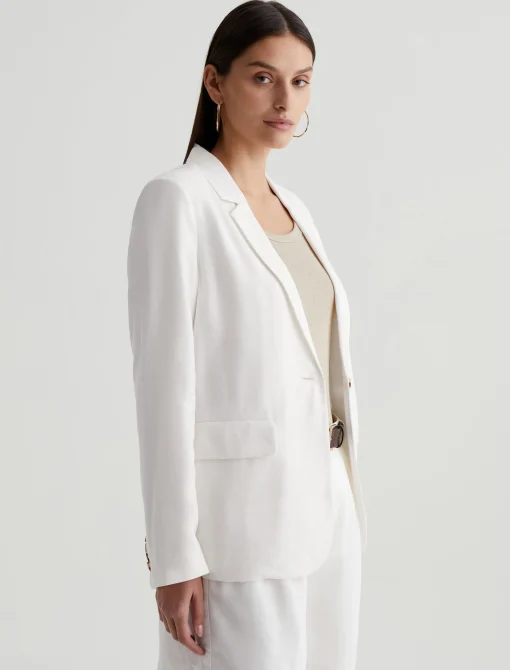 Maren Blazer