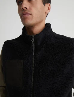Sorren Vest
